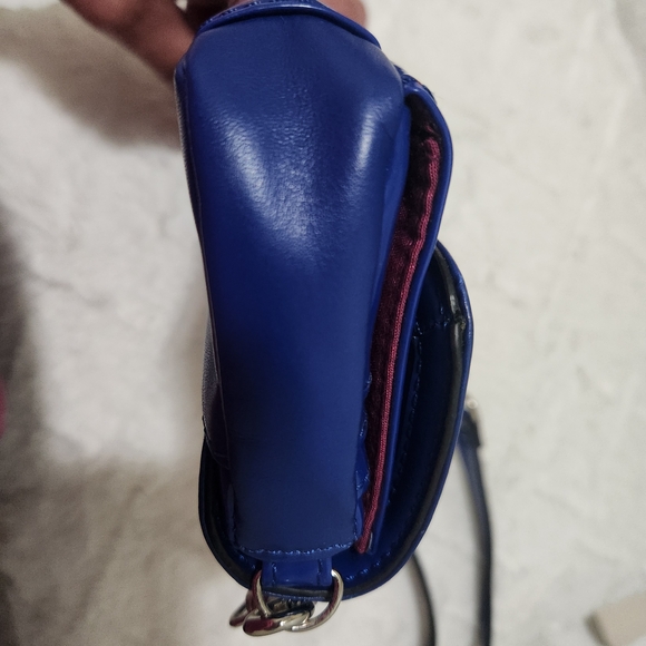 Kate Landry Blue Women's Crossbody Cellphone Size Bag - Picture 5 of 10